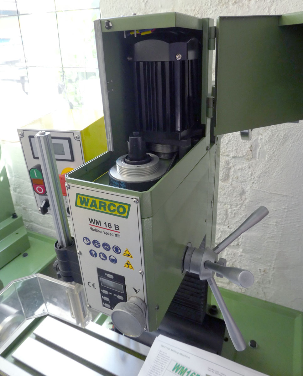 Warco WM 16B, frézka na kov, řemenový pohon, variabilní otáčky, 2-osé digitální odměřování - 125 kg