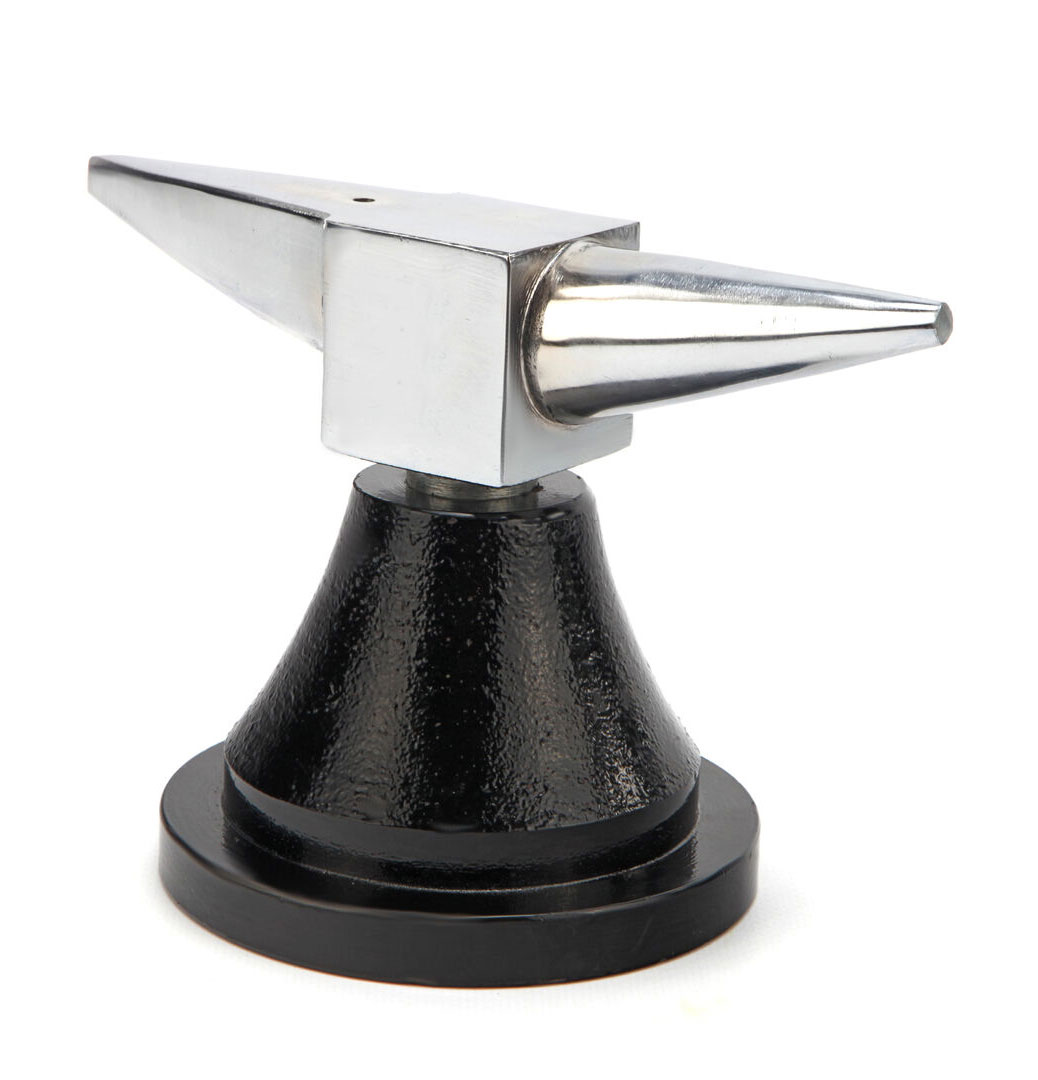 Kovadlinka pro kovotepce s podstavcem - rohatinka, 3 kg