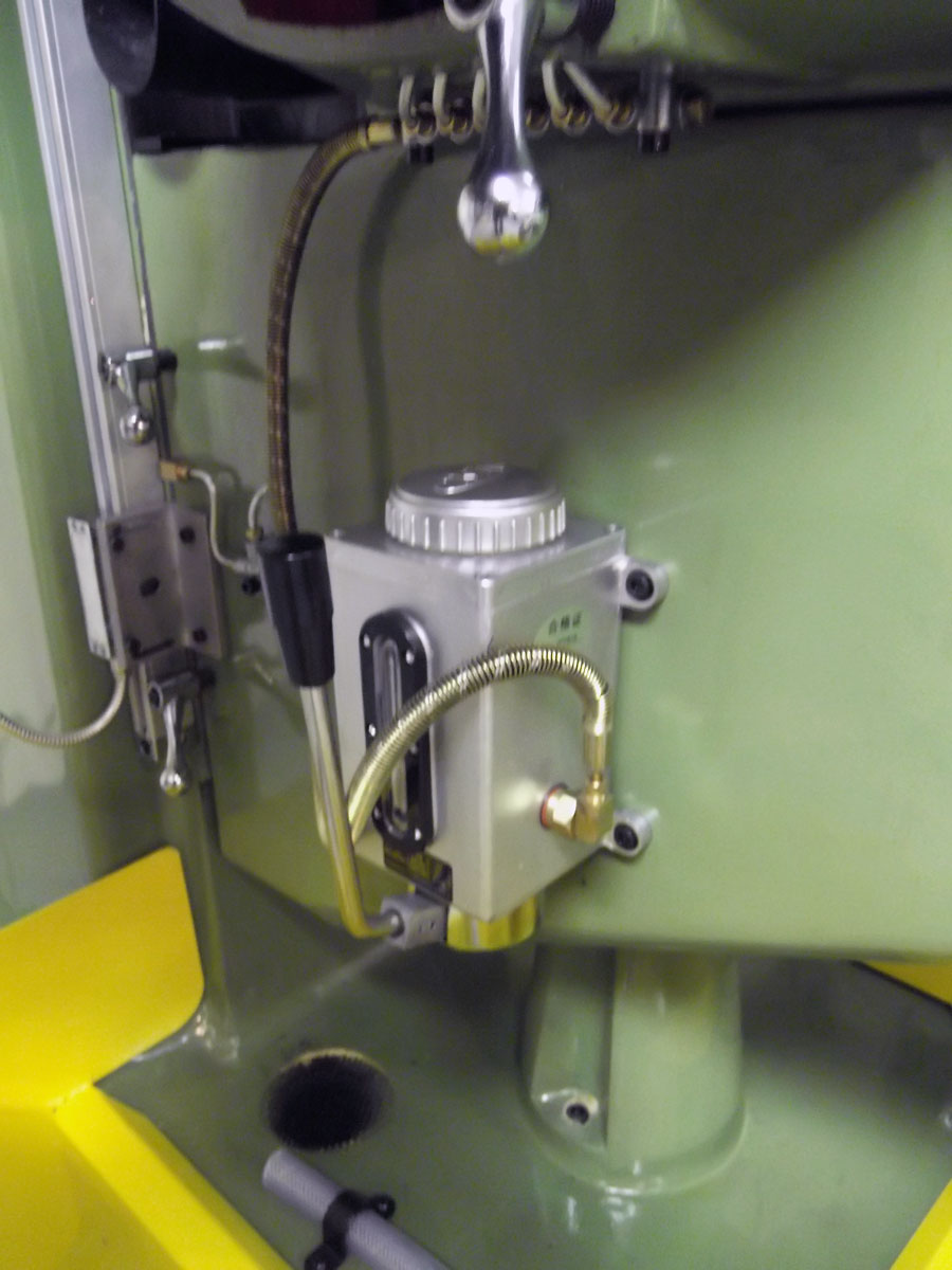 Warco 4VS - univerzální nástrojařská frézka - věžový typ - 1100 kg