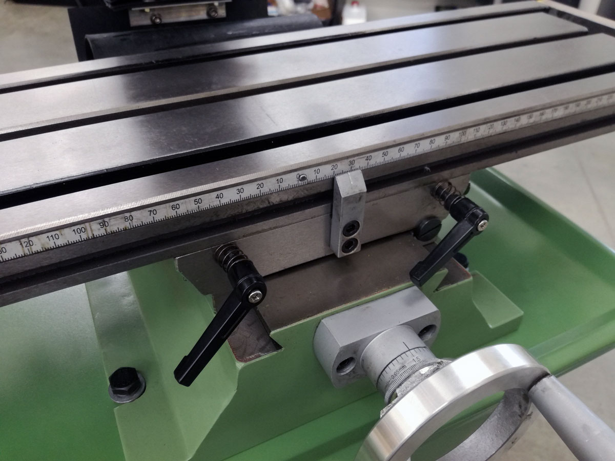 Warco WM 16, frézka na kov, s regulací otáček, strojní posuv osa X