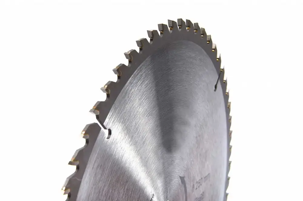 Pilový kotouč s karbidovými zuby, 250 mm, s adaptéry, jemný řez, 120 zubů