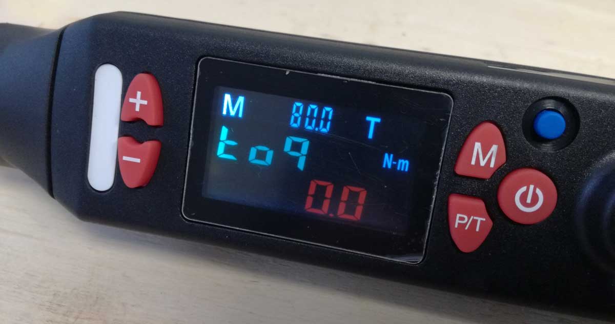 Momentový klíč 3/8'' 27-135 Nm, digitální s nastavením úhlu, Welzh