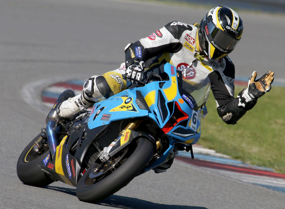 Morris Race 4T 10W-30, olej pro 4-taktní závodní motocyklové motory, 1l