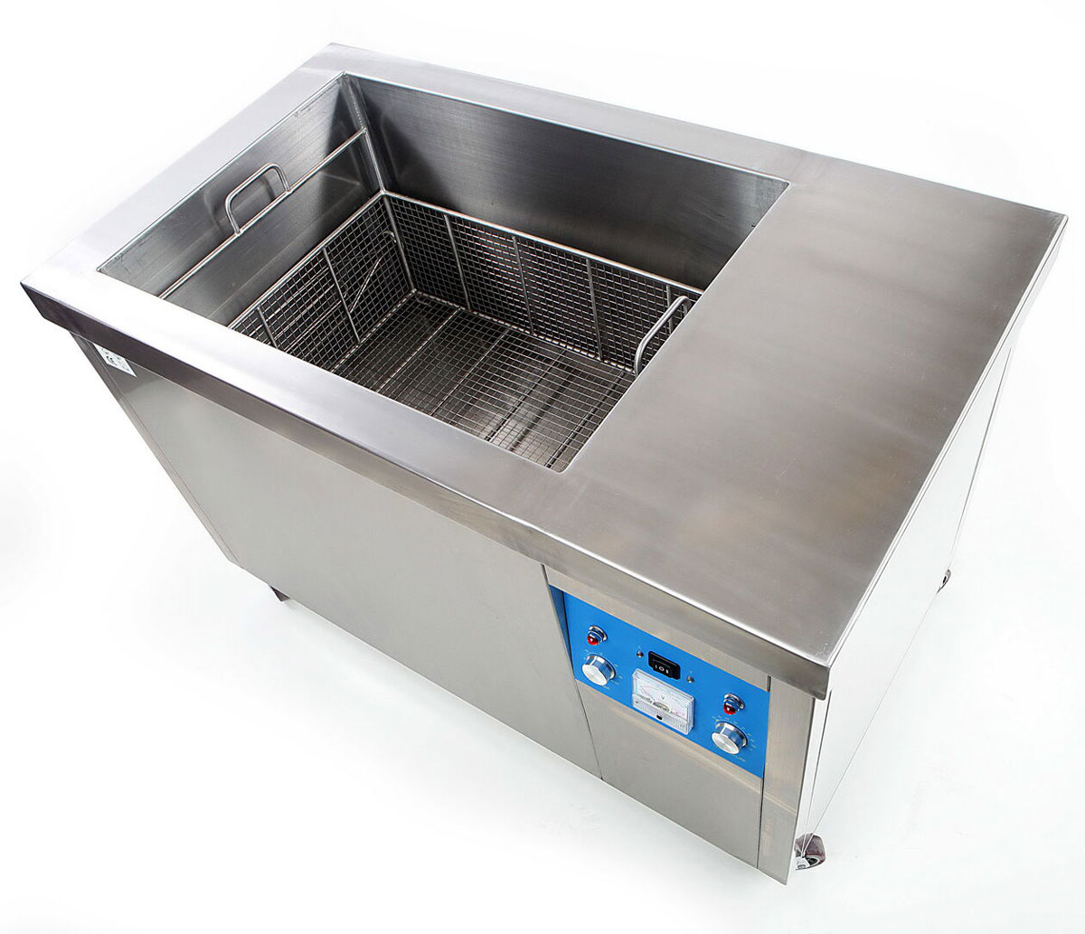 HBM Průmyslová ultrazvuková čistička 120l s ohřevem, celkový výkon až 3800 W