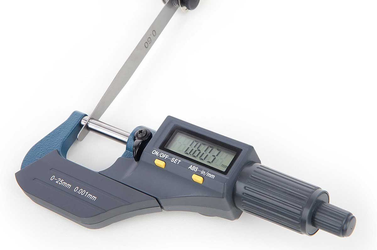 Digitální mikrometr vnější, odolný proti kapalinám, LCD displej, USB, rozsah 0 - 25 mm