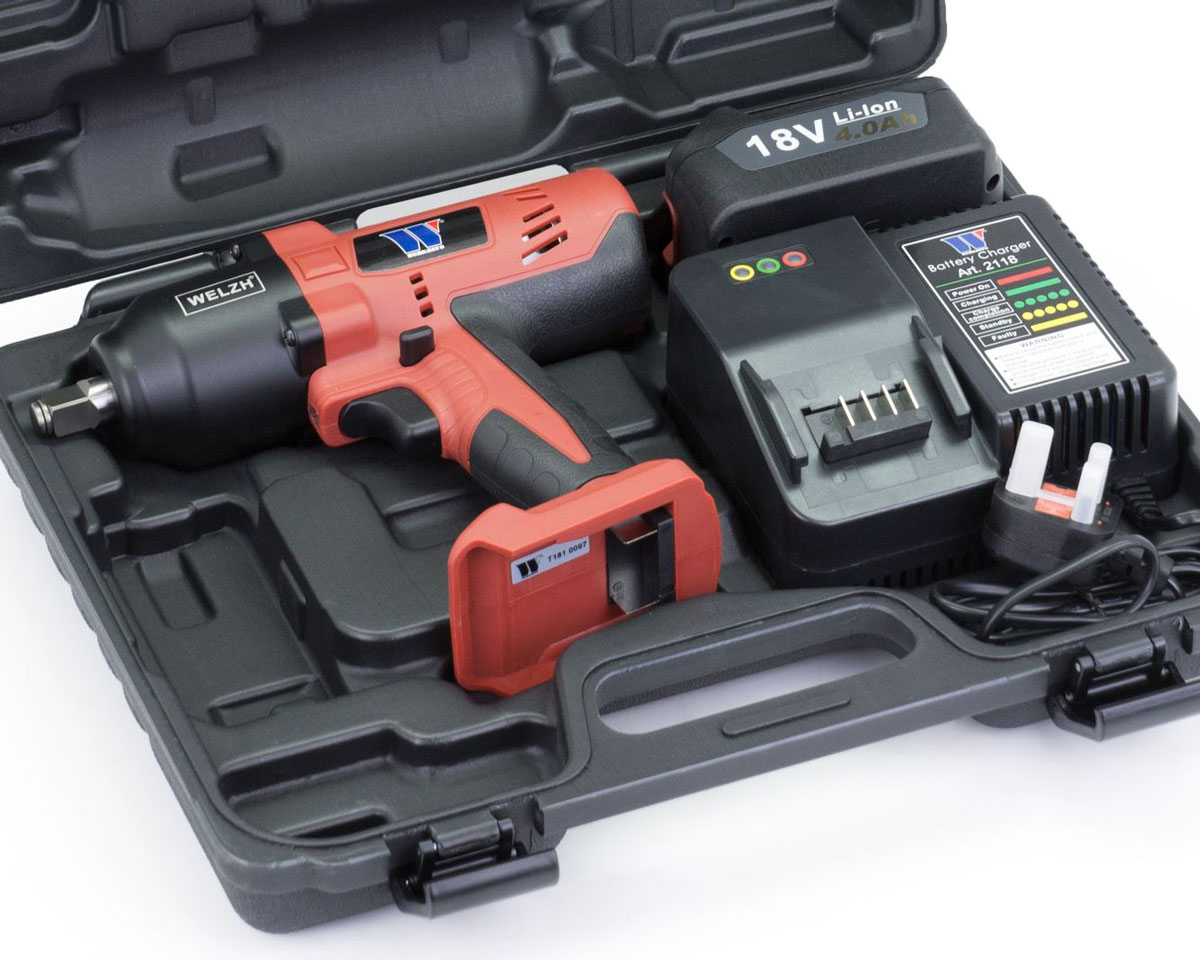 Extrémně výkonný rázový utahovák AKU, Li-Ion 18 V, 4 Ah, 982 Nm, Welzh