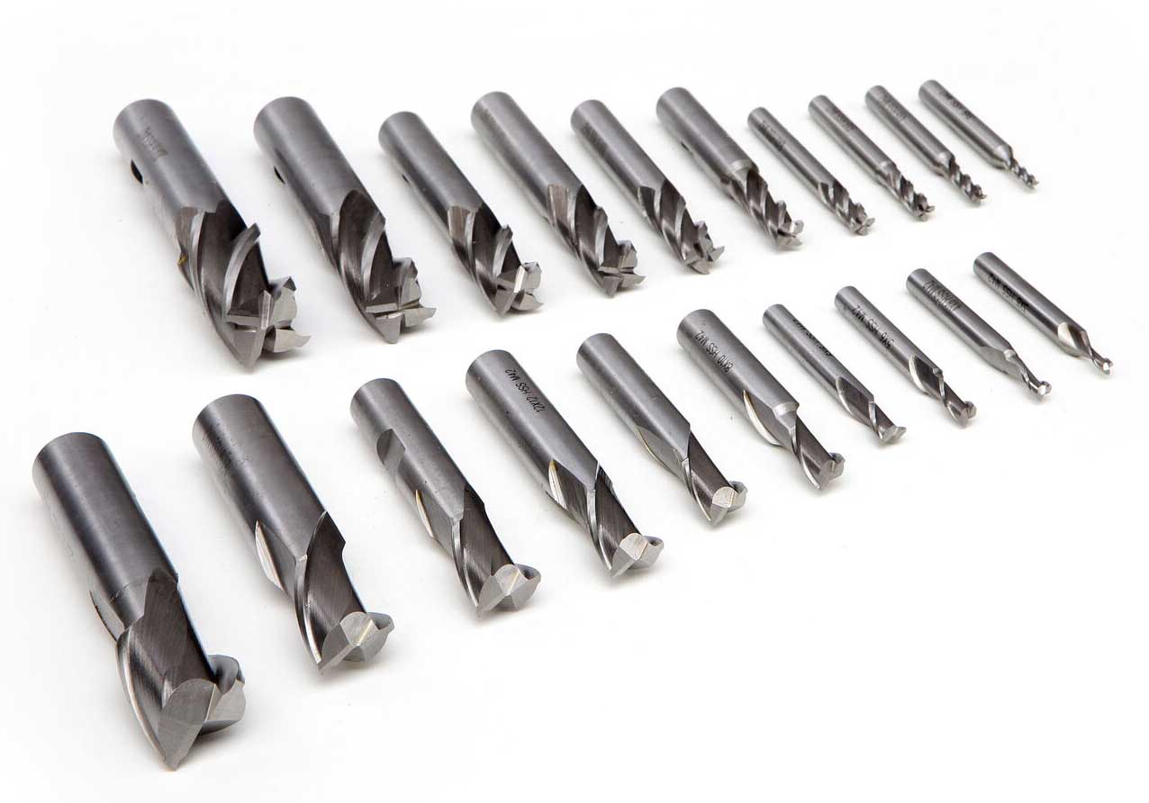 Kvalitní HSS-Co frézy, 4-břité i 2-břité, 3 - 20 mm, sada 20 ks