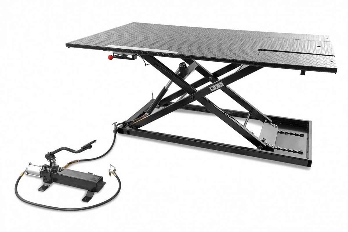 Robustní zvedák na čtyřkolky Quad 400 s hydraulicko-pneumatickým ovládáním, zvednutí až 700 kg, hmotnost 300 kg, černý