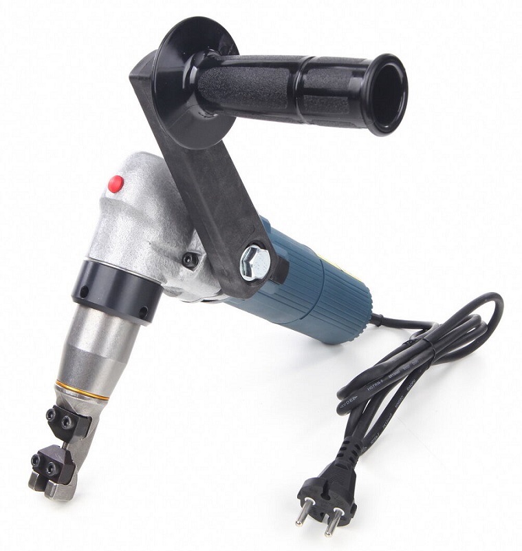 Elektrický prostřihovač plechu typ E, až do tloušťky plechu 4 mm, 625 W