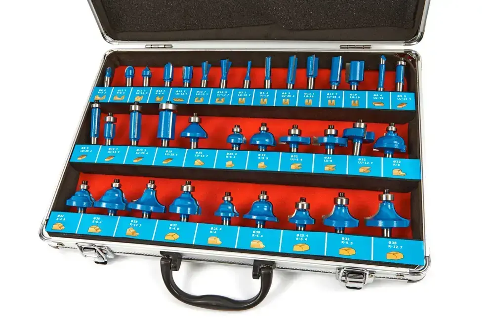 35 dílná sada fréz na dřevo, dřík 8 mm