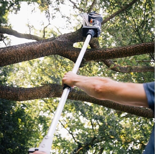 Prodlužovací řezací hřídel 124cm pro AKU elektrické bezdrátové řetězové pily, jednoruční pilky NEXXSAW V2 BATAVIA