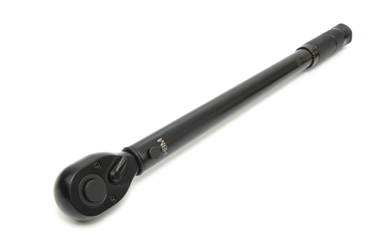 Klíč momentový 1/2“, rozsah 28 - 210 Nm, se sadou nástavců