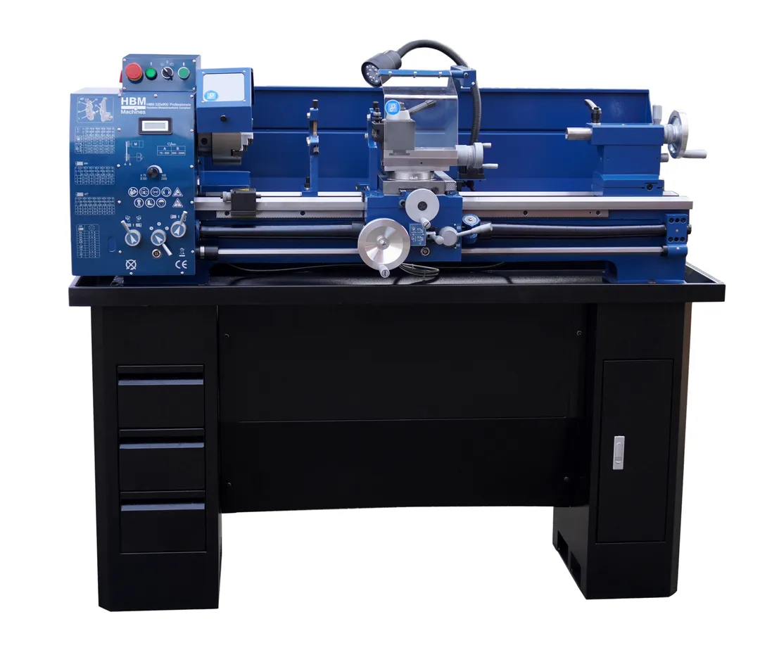 HBM 320 x 900 Vario, hrotový soustruh na kov s podstavcem, vario otáčky řízené invertorem, převodovka posuvů, plně vybavený, 1.5 kW, 1f