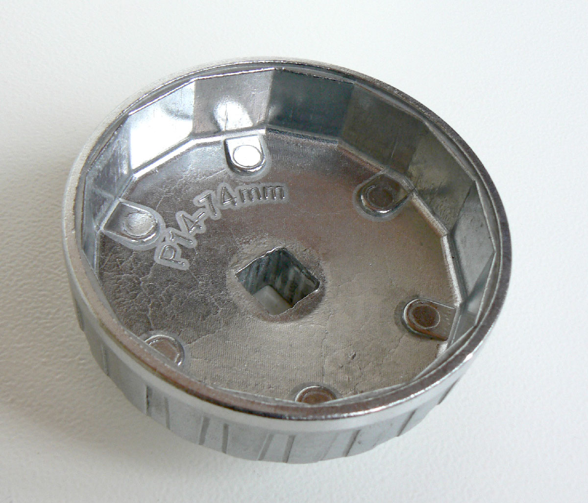 Hlavice nástrčná 1/2", na olejové filtry, 14-ti hran, 74 mm, Triumf