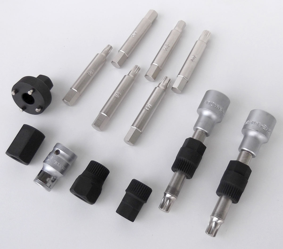 Sada hlavic a klíčů pro alternátory, 13 dílů, Triumf