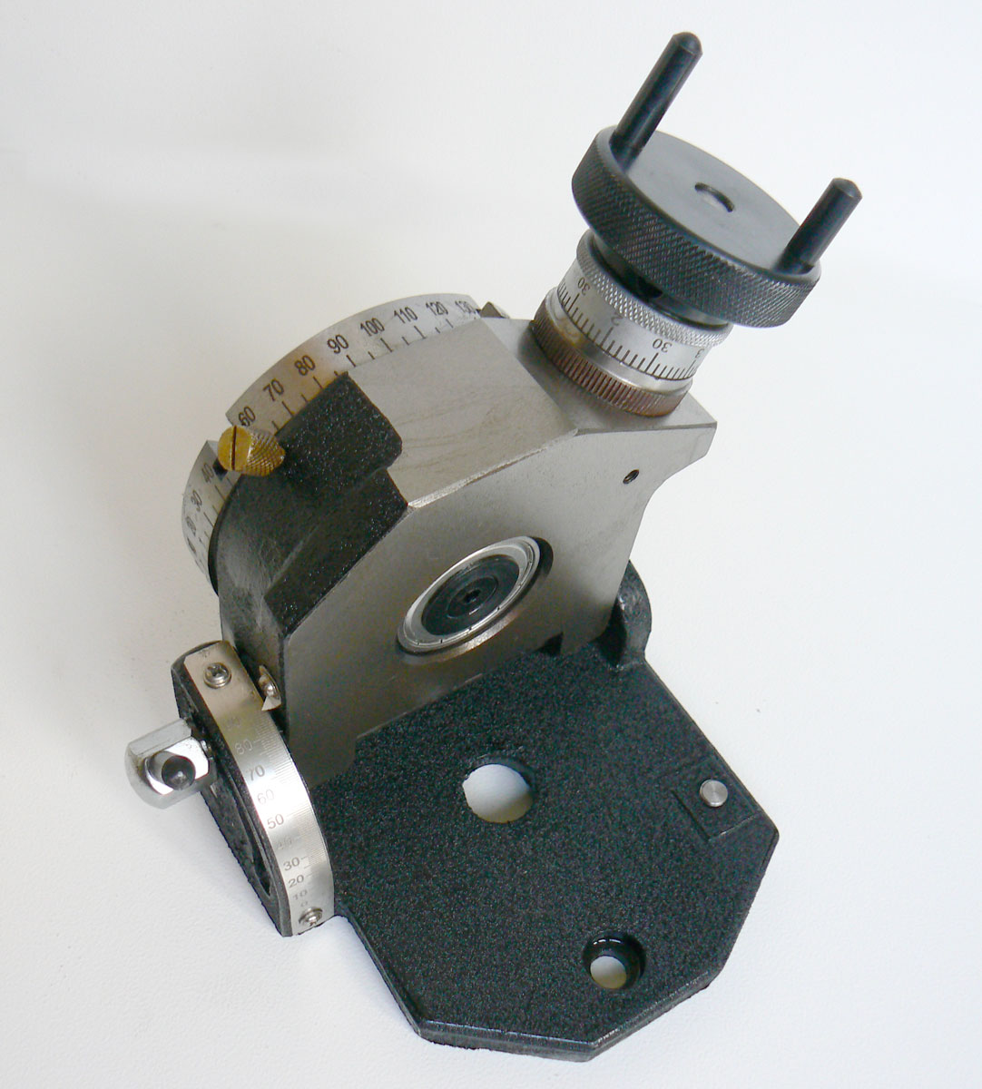 Horizontální a vertikální výklopný otočný stůl, 100 mm, 4 T-drážky, Warco