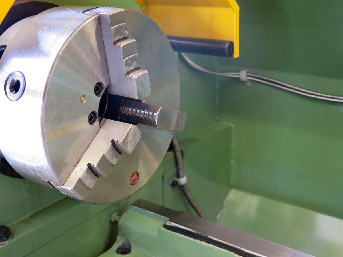 Warco GH1660 těžký průmyslový soustruh na kov s převodovkou, DRO, 400V, 2.630 kg