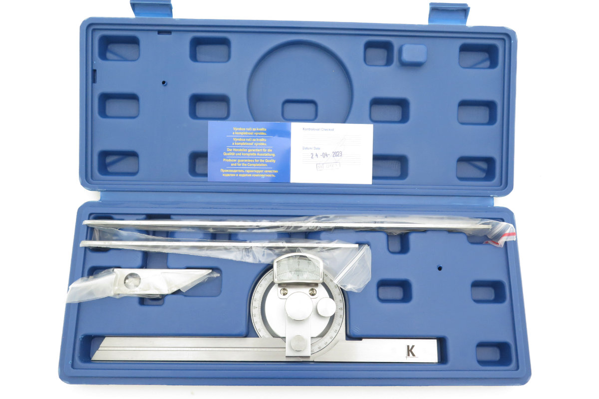 Úhloměr s lupou a 4 pravítky  (80, 150, 195 a 300 mm), 0-360°, rozlišení 5´, PN 25 1624, KM