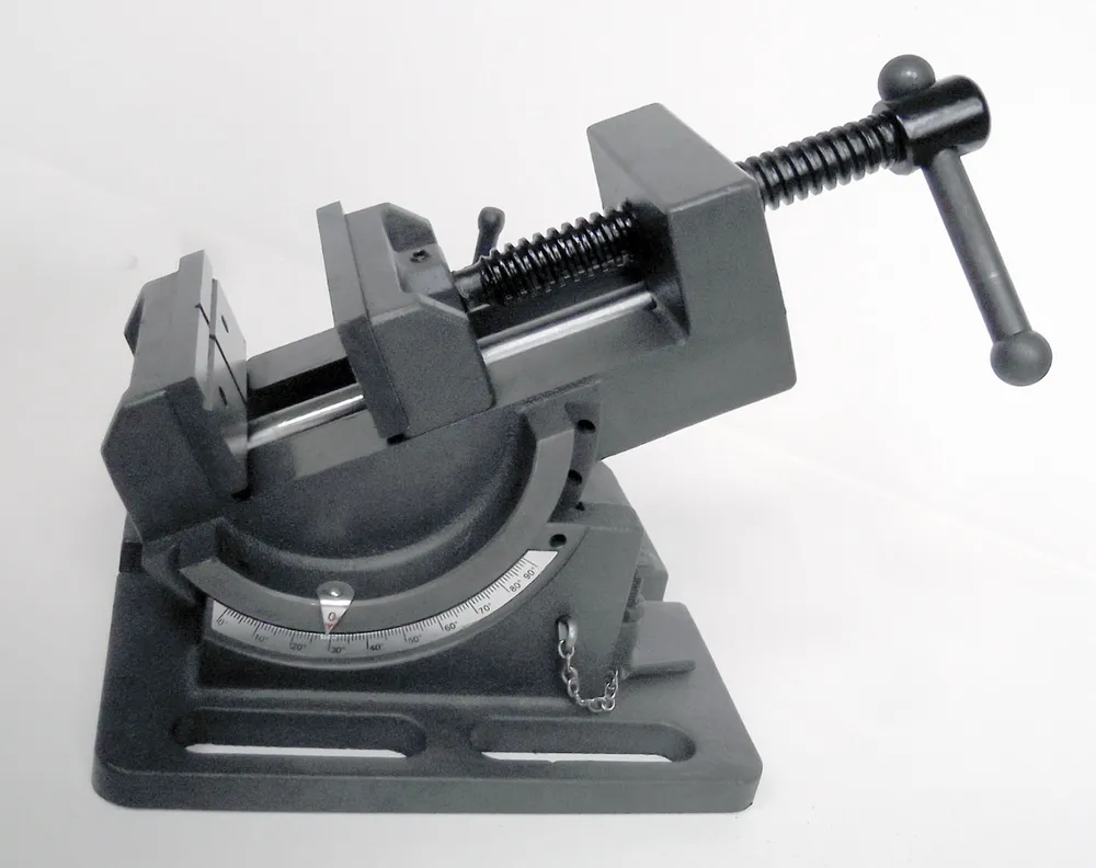 Strojní svěrák výklopný - šířka čelistí 85 mm, 6 kg, Warco