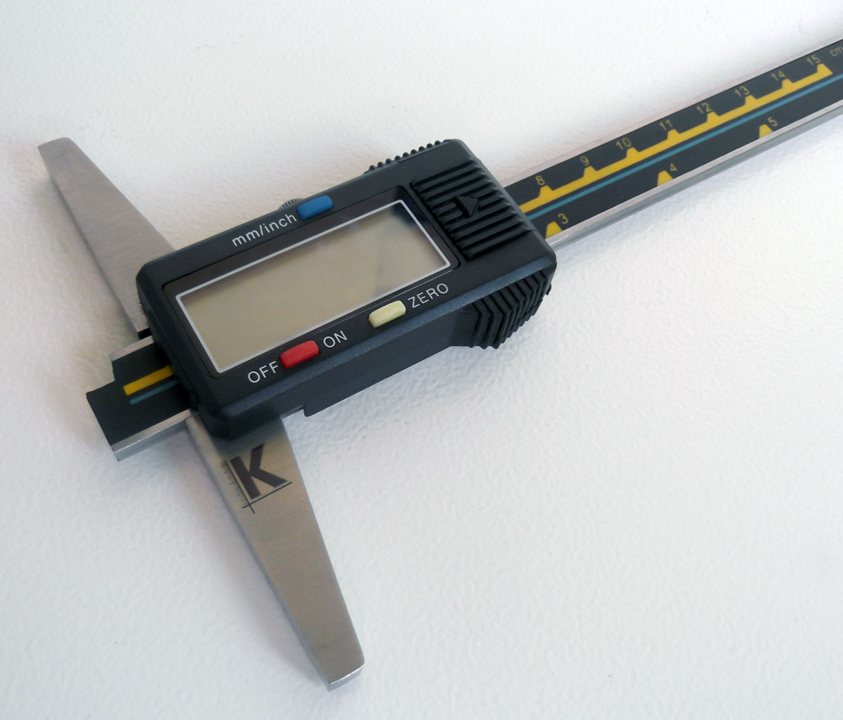 Hloubkoměr digitální bez nosu, DIN 862, 150 mm, KM