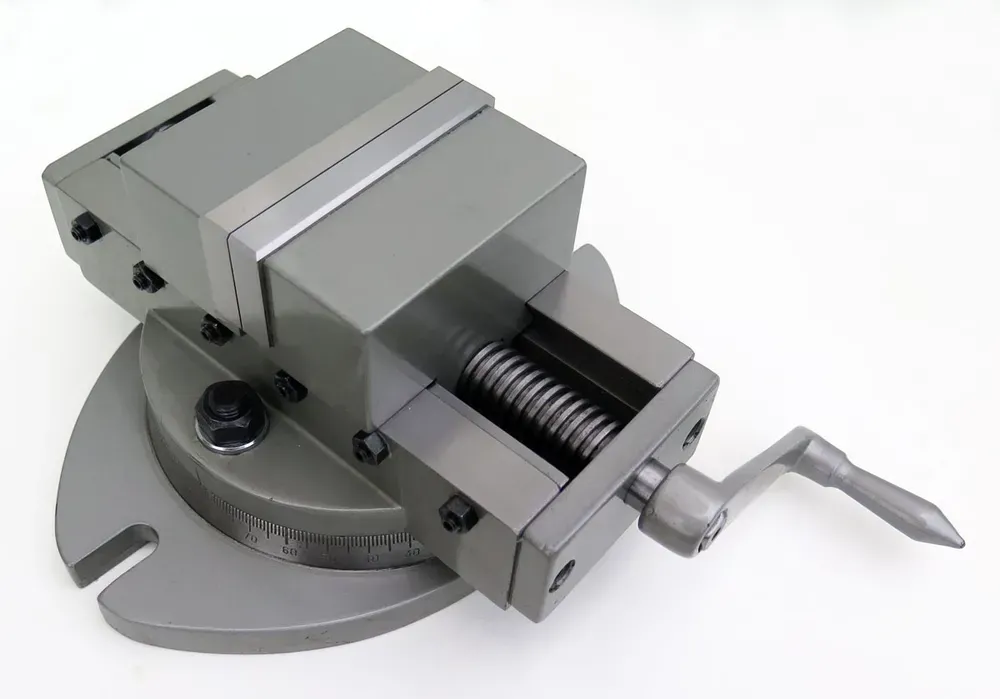 Samostředící strojní svěrák s odnímatelnou otočnou základnou čelisti 100 mm