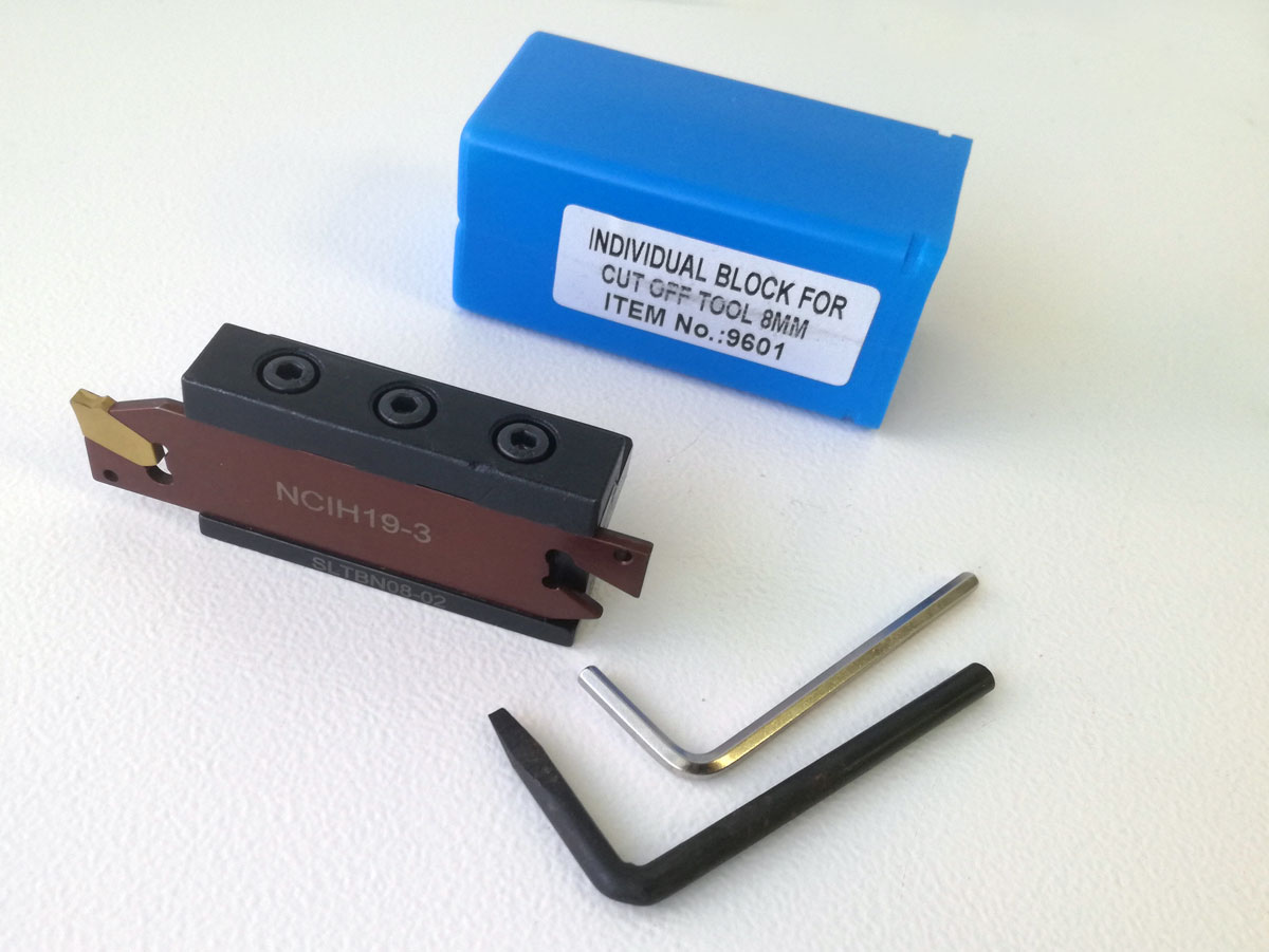 Soustružnický nůž s VBD upichovací, držák 8 mm, GTN 3, Warco