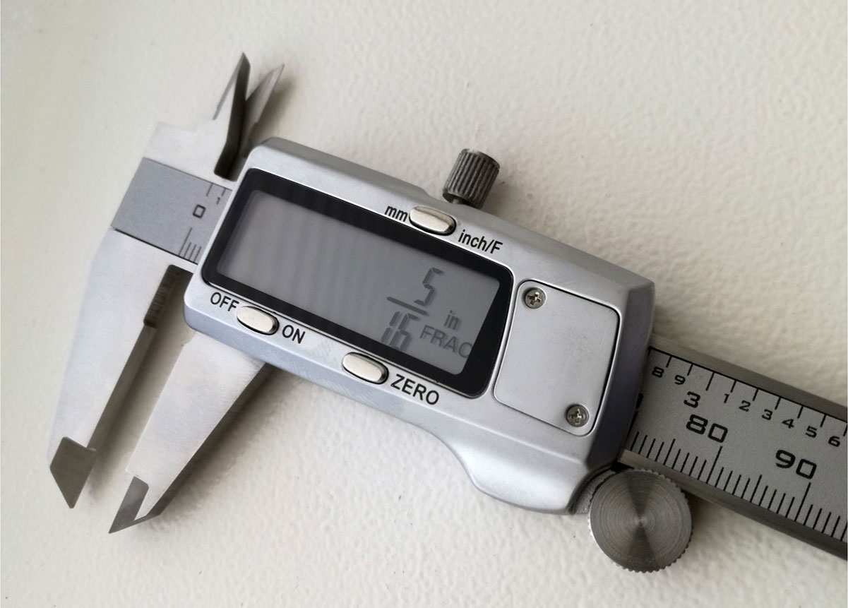 Měřítko posuvné digitální 150 mm, mm/inch, kovové tělo, palcové zlomky, Warco