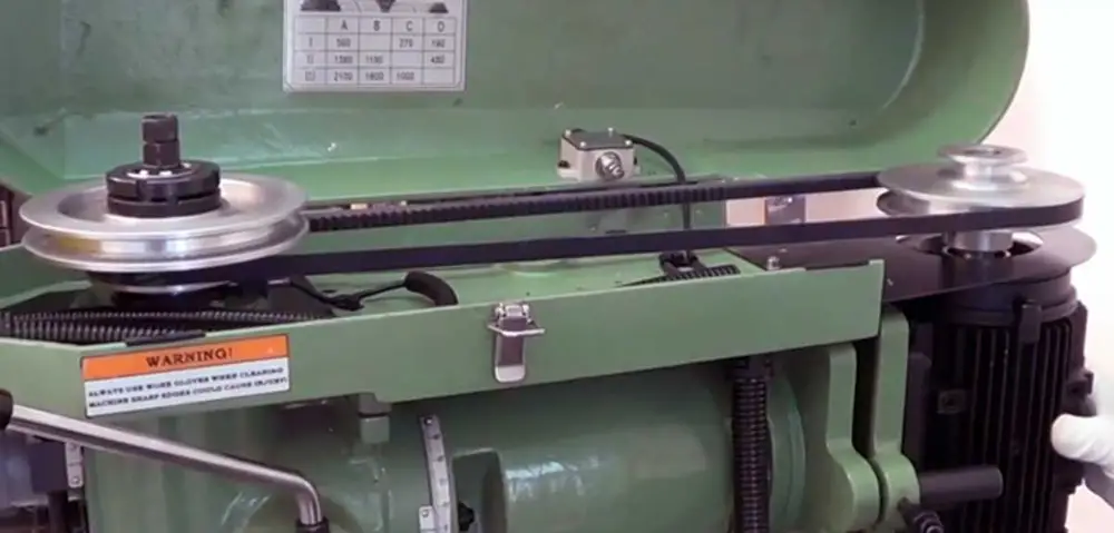 Warco VMC Vario, univerzální frézka, věžový typ, R8, 230V, 415 kg