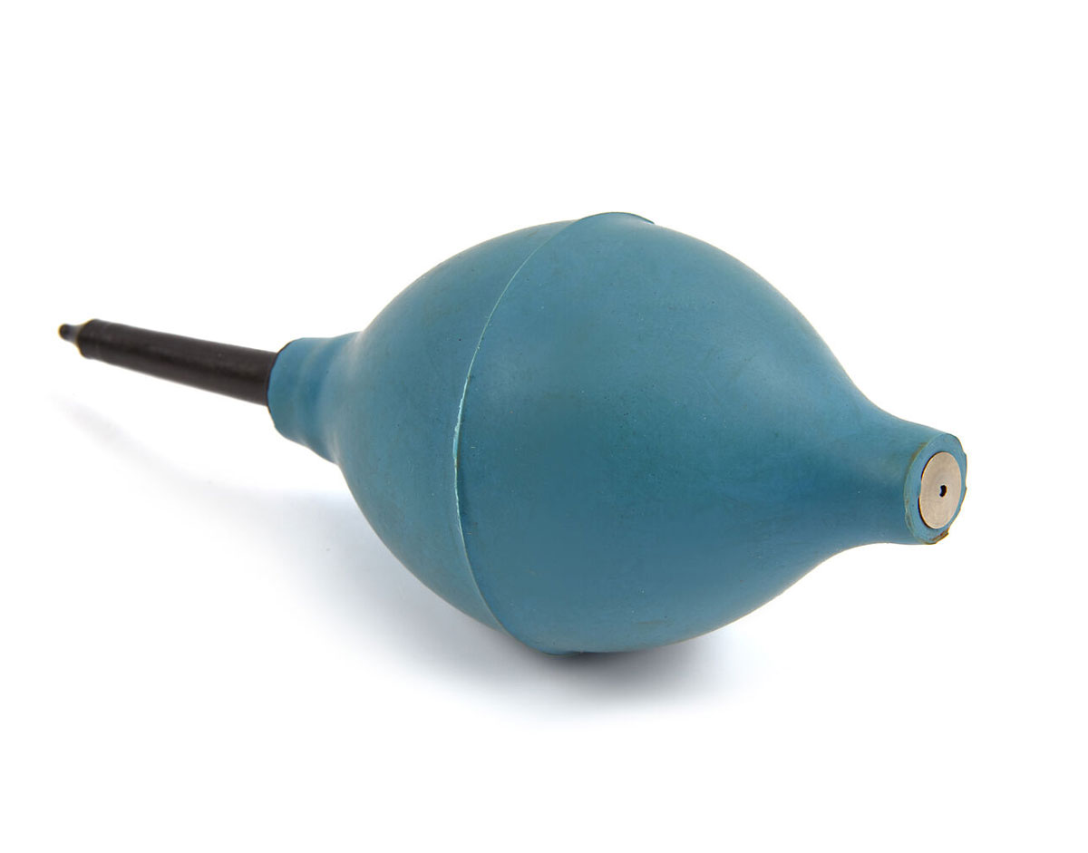 Pryžový balónek pro ofukování prachu a jemných částic