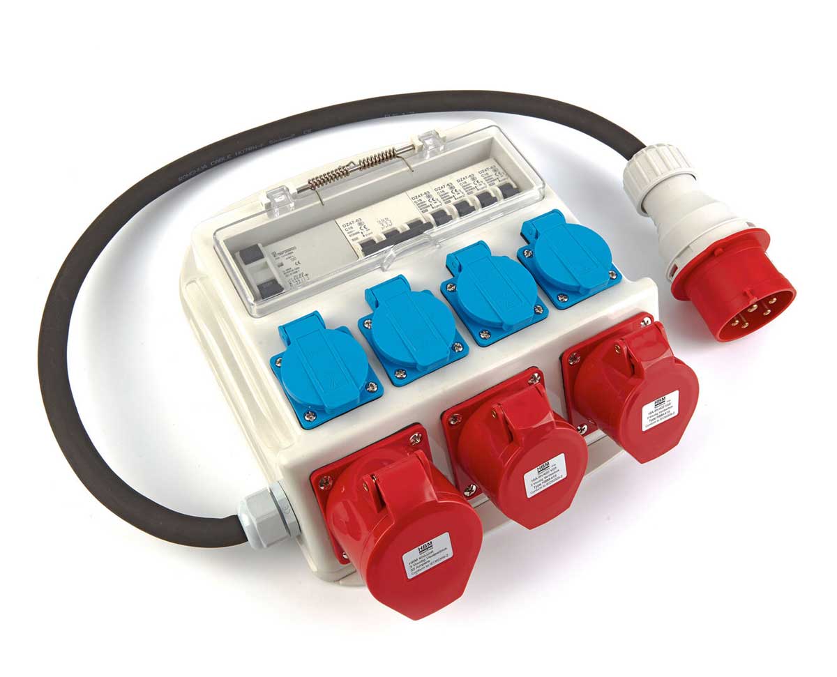 Profesionální distribuční blok 3 x 400 V a 4 x 230 V