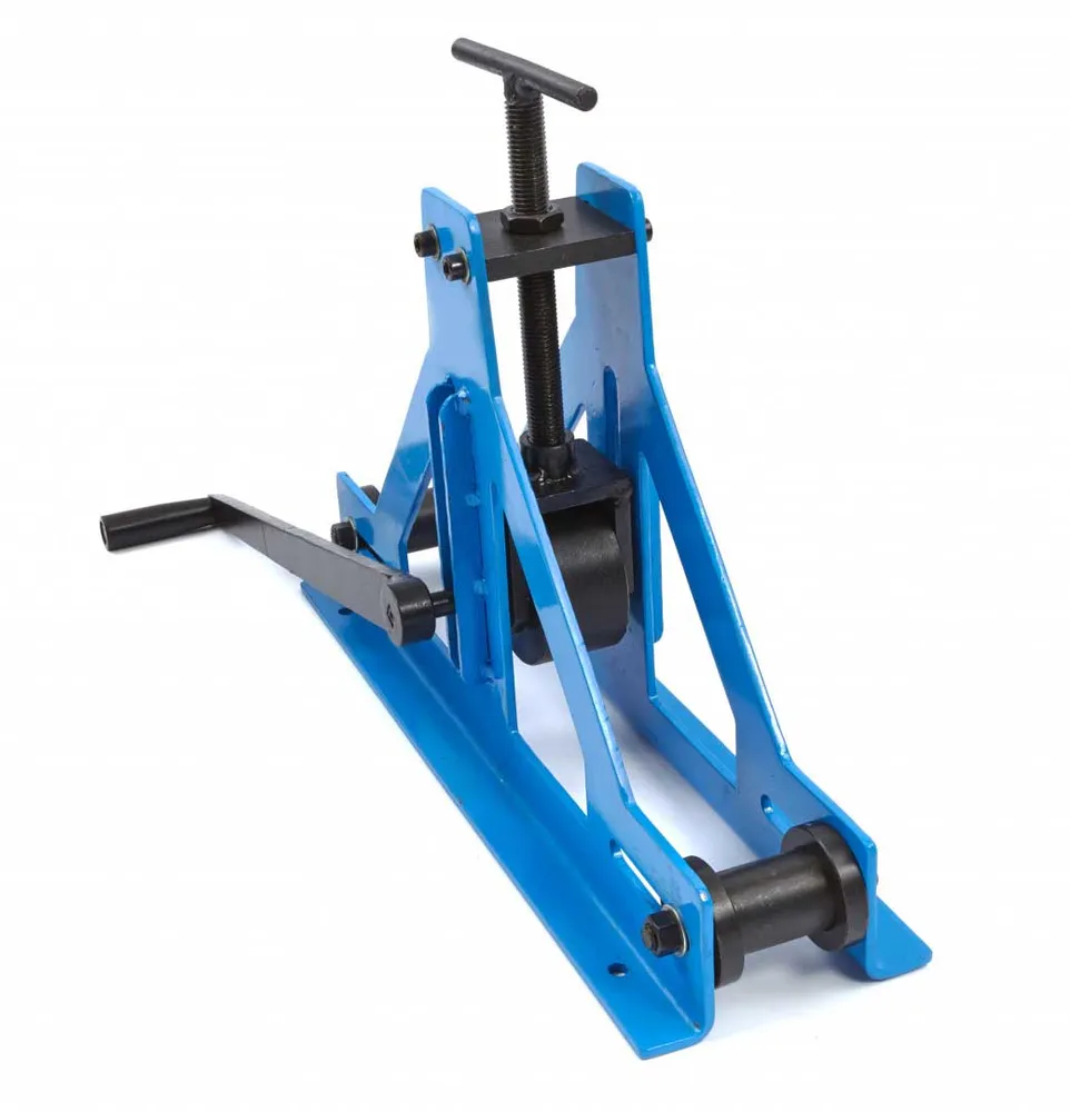 TrueTech 40 - ruční rolovačka - stáčečka profilů a trubek, do průměru 40 mm