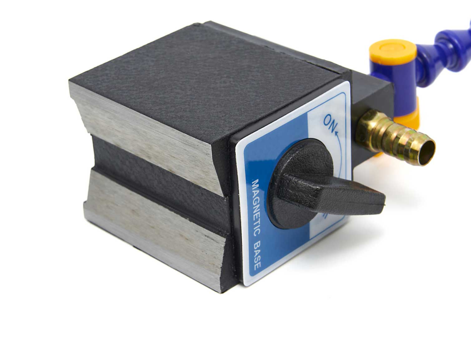 Flexibilní hadička chlazení se zapínatelnou magnetickou základnou