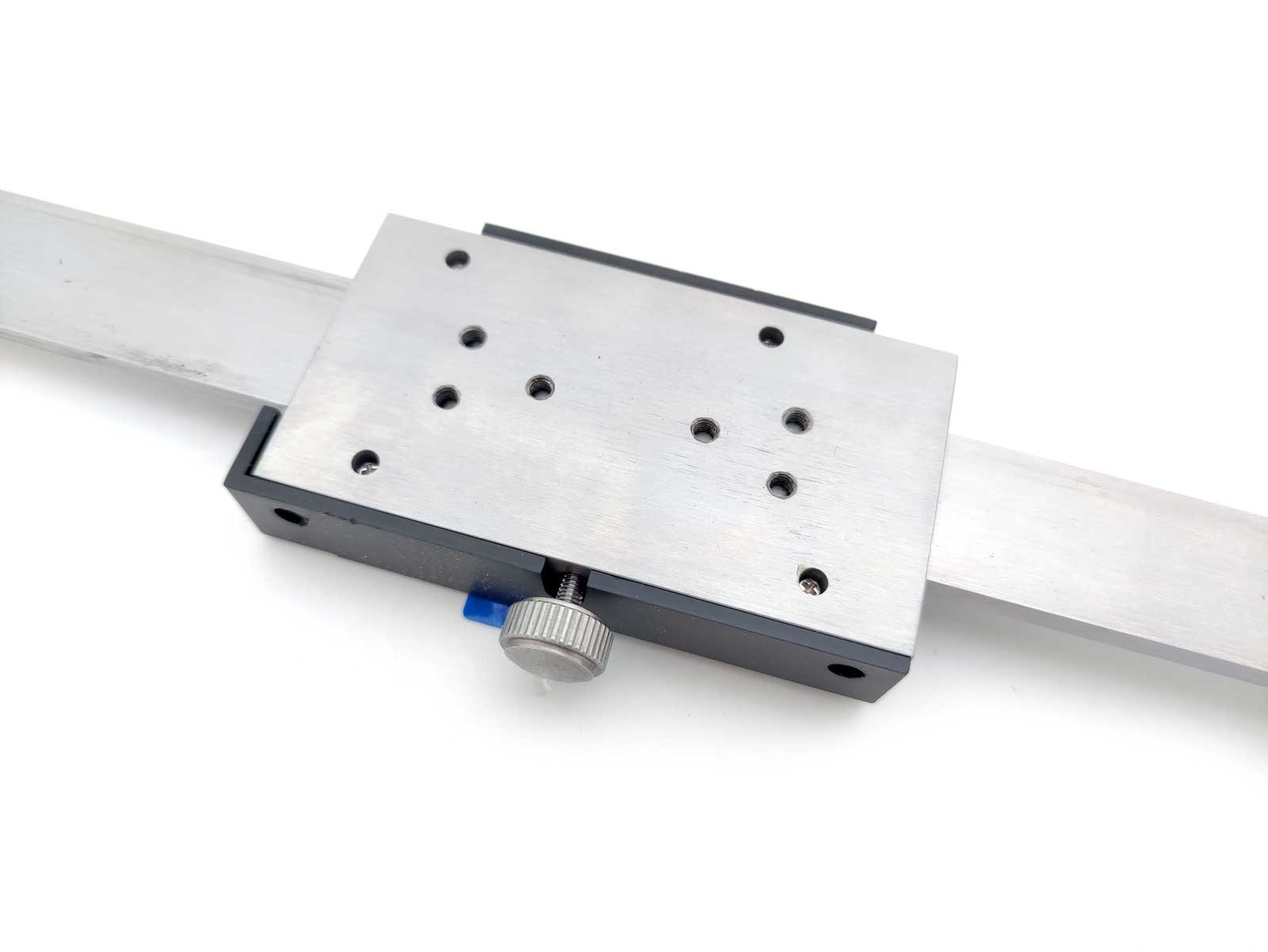 Digitální snímač polohy / digitální posuv – vertikální, rozsah 150 mm, rozlišení 0.01 mm