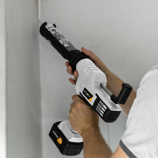 AKU vytlačovací pistole, spárová, tmelící pistole, 18V Li-Ion, vytlačovací síla 2000 Nm, na 300 ml kartuše, bez baterie a nabíječky, bateriová platforma MAXXPACK BATAVIA