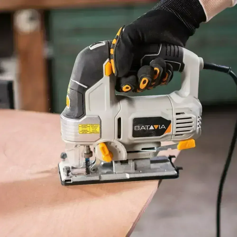 Přímočará, stavitelná, kyvadlová pilka pro řezání dřeva, plastu i kovu, příkon 850W, pokosy -45° až 45°, laser, LED, MAXXSERIES BATAVIA 7064695