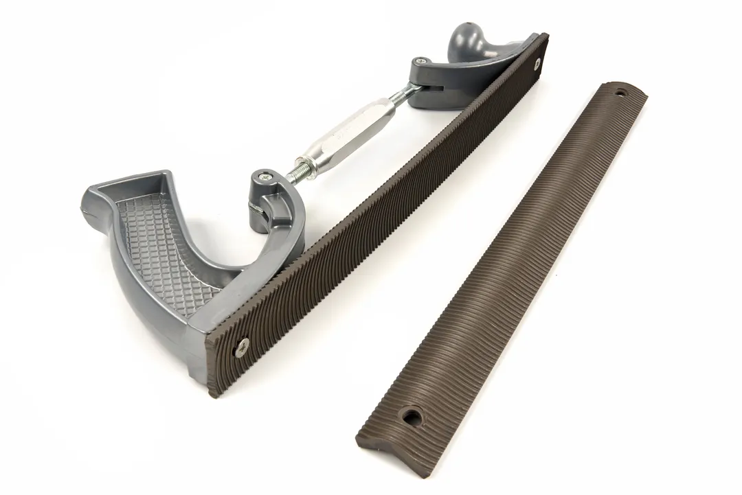 Profesionální karosářský pilník včetně 2 brusných listů