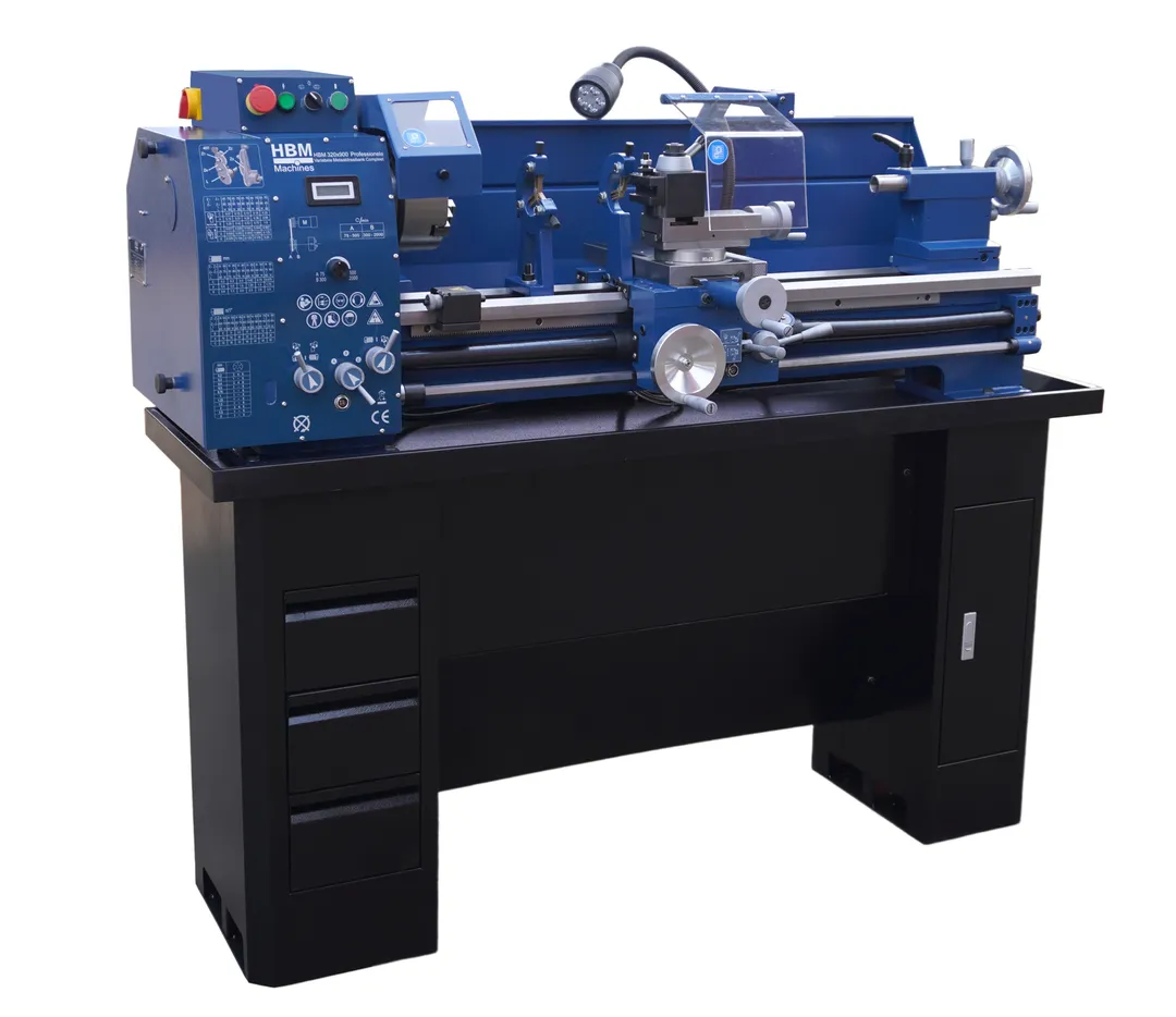HBM 320 x 900 Vario, hrotový soustruh na kov s podstavcem, vario otáčky řízené invertorem, převodovka posuvů, plně vybavený, 1.5 kW, 1f
