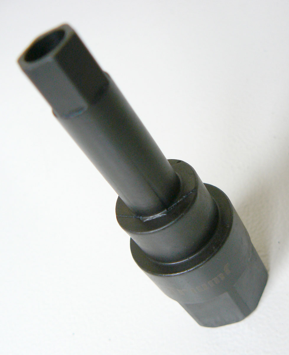 Klíč zástrčný Inbus 10 mm, extra hluboký otvor 7 mm pro vstřikovač, Triumf