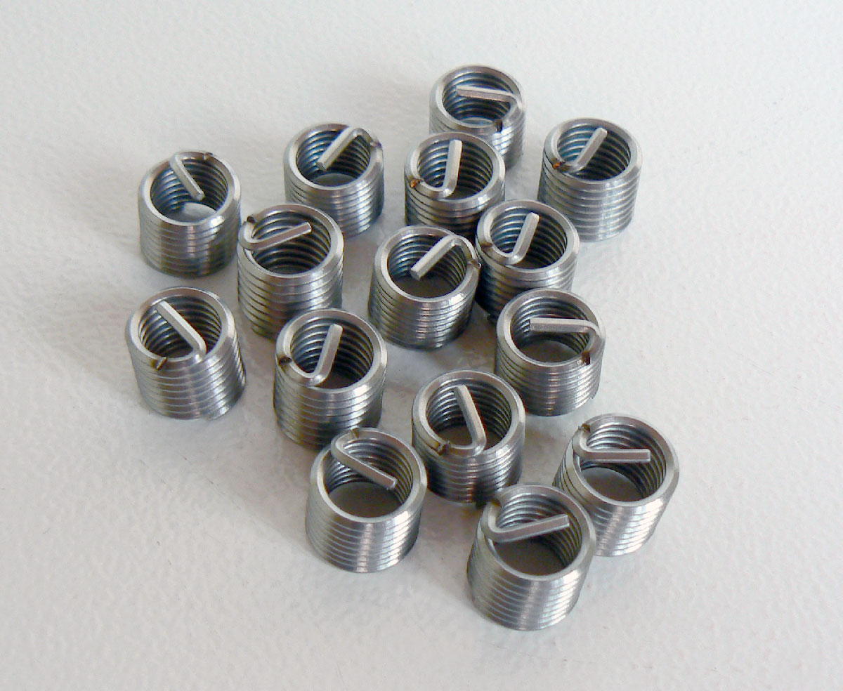 Sada na opravu závitů M6x1.0-M8x1.25-M10x1.5-M12x1.75-M14x1.25 - 130 ks, Condor Werkzeug