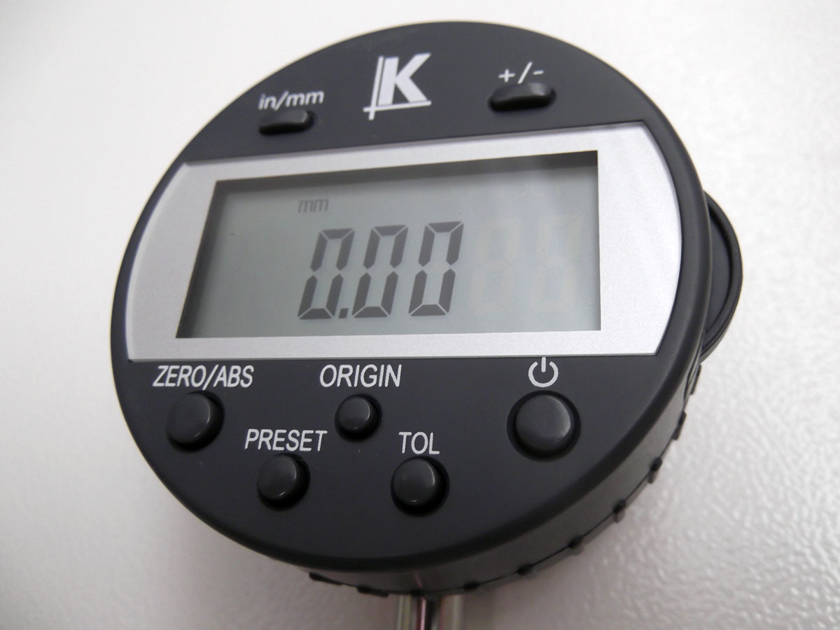 Odchylkoměr / úchylkoměr digitální, výstup dat, setinový - 0.01mm, PROFI, KM