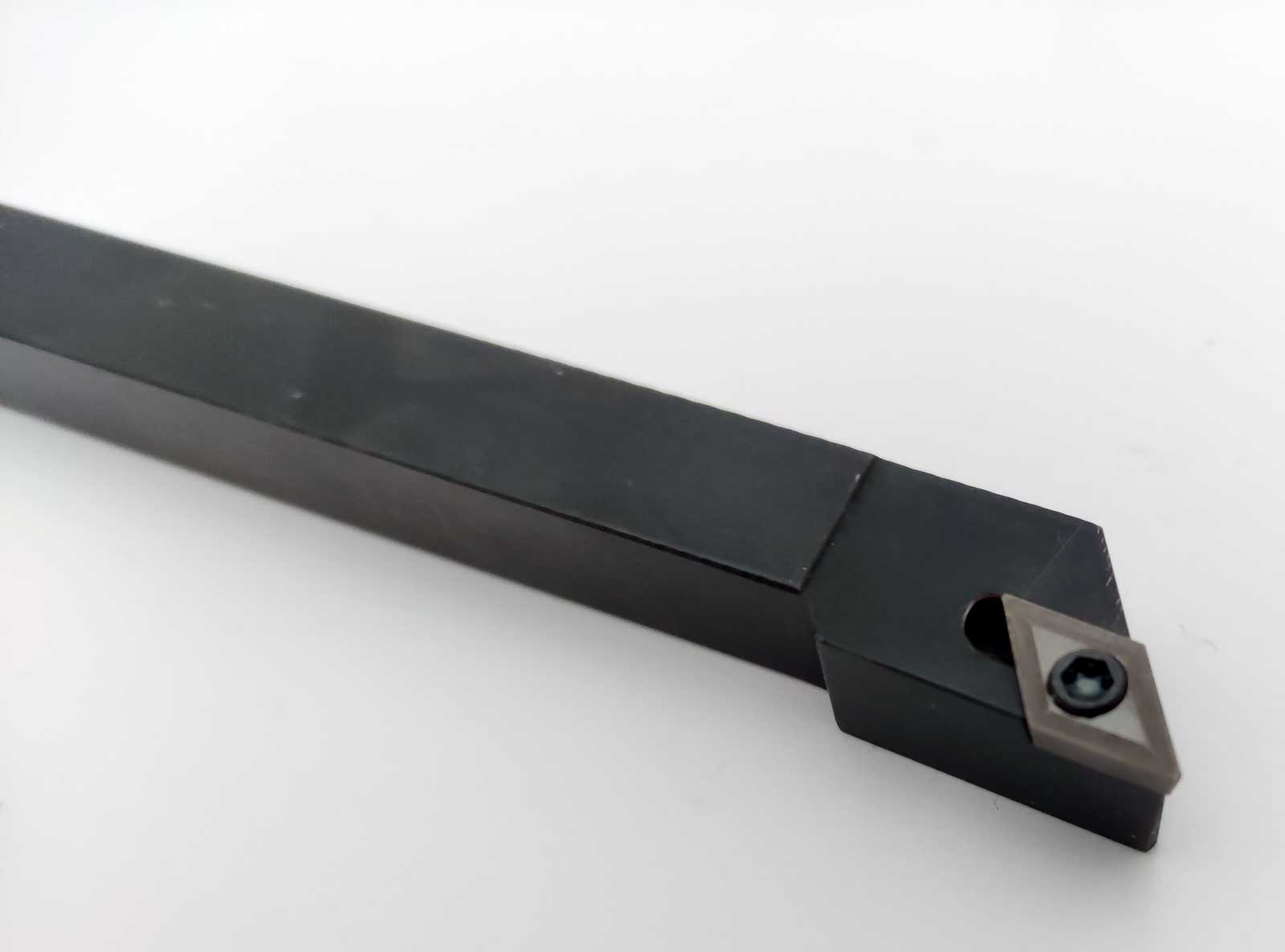 Soustružnický nůž SDJC levý 5/8" (15,9 mm) s výměnným VBD plátkem, DCMT 11, Warco