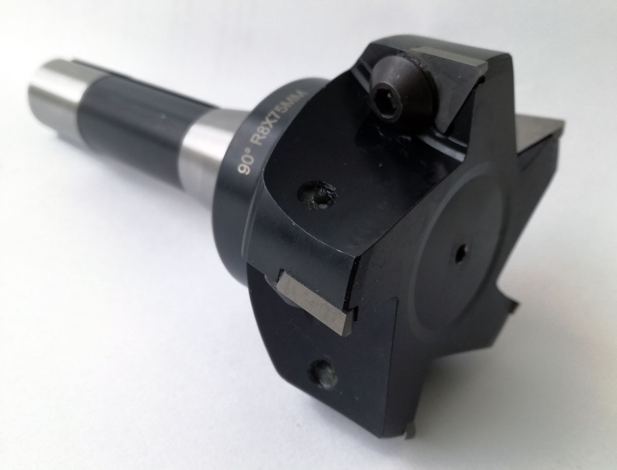 Frézovací nástroj s VBD - průměr 75 mm, 5 břitů, kužel R8, Warco