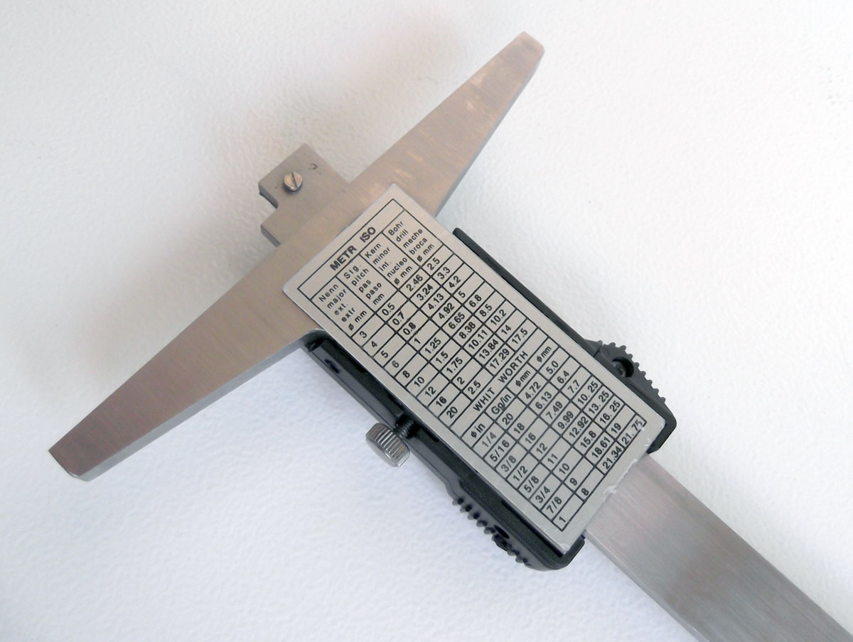 Hloubkoměr digitální bez nosu, DIN 862, 150 mm, KM