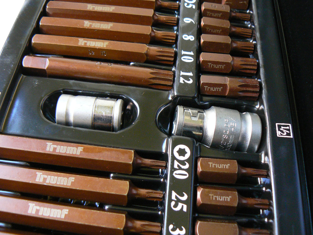 Kombi sada bity 10mm, Inbus, Torx, XZN, adaptér 3/8", 1/2", 40ks, ocel S2, Triumf