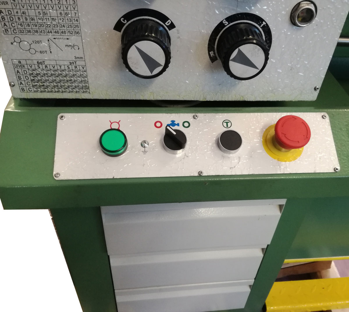 Warco GH1439, klasický hrotový soustruh na kov s převodovkou, 400V, 800 kg