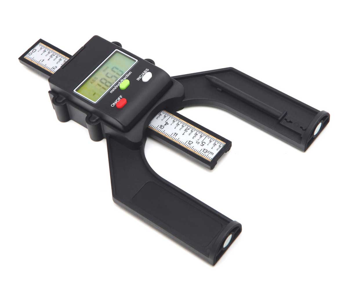 Digitální hloubkoměr s magnetickým podstavcem, rozsah 80 x 60 mm 