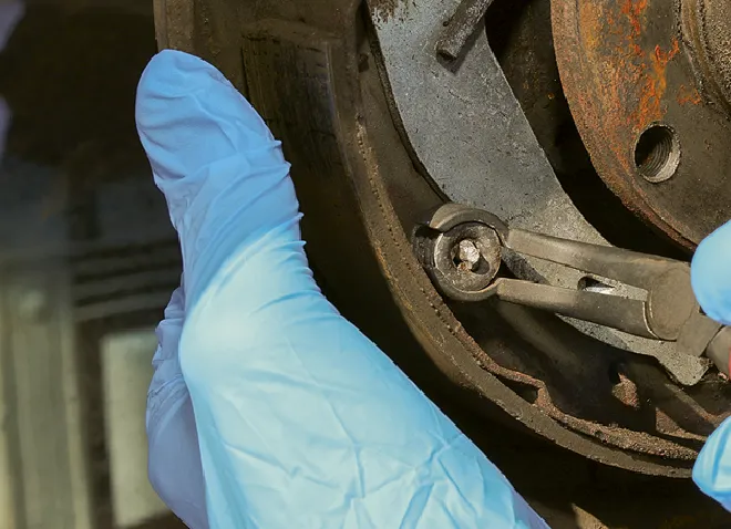 Kleště na brzdové pružiny u bubnových brzd, Welzh