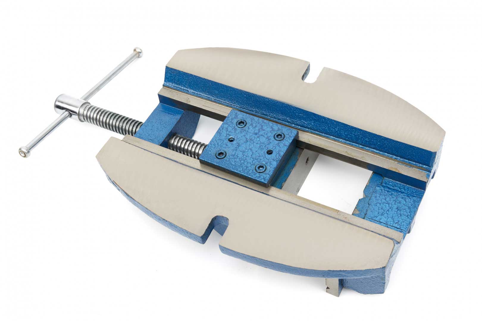 Přesný strojní svěrák pod vrtačku a frézku s prizmatickými drážkami - šířka čelistí 150 mm, 11 kg