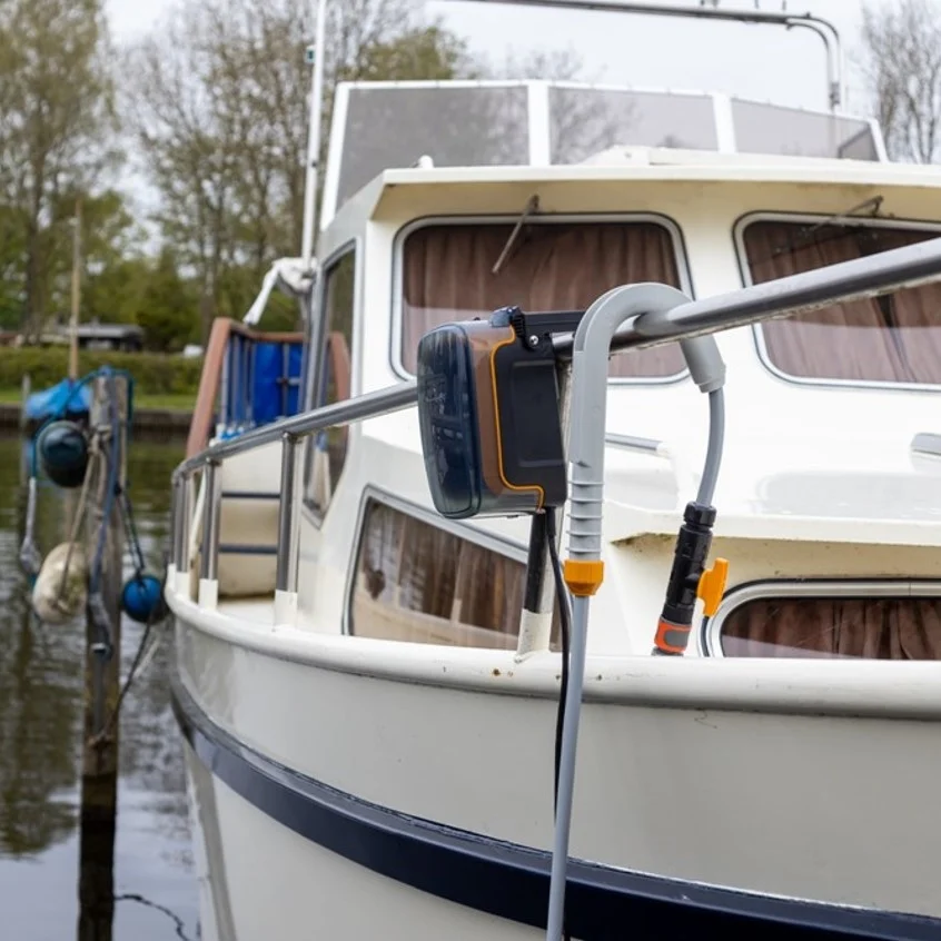 AKU bezdrátová vodní pumpa, vodní čerpadlo, 18V Li-Ion, 80W, průtok vody 1750 l/hod., bez baterie a nabíječky, bateriová platforma MAXXPACK BATAVIA