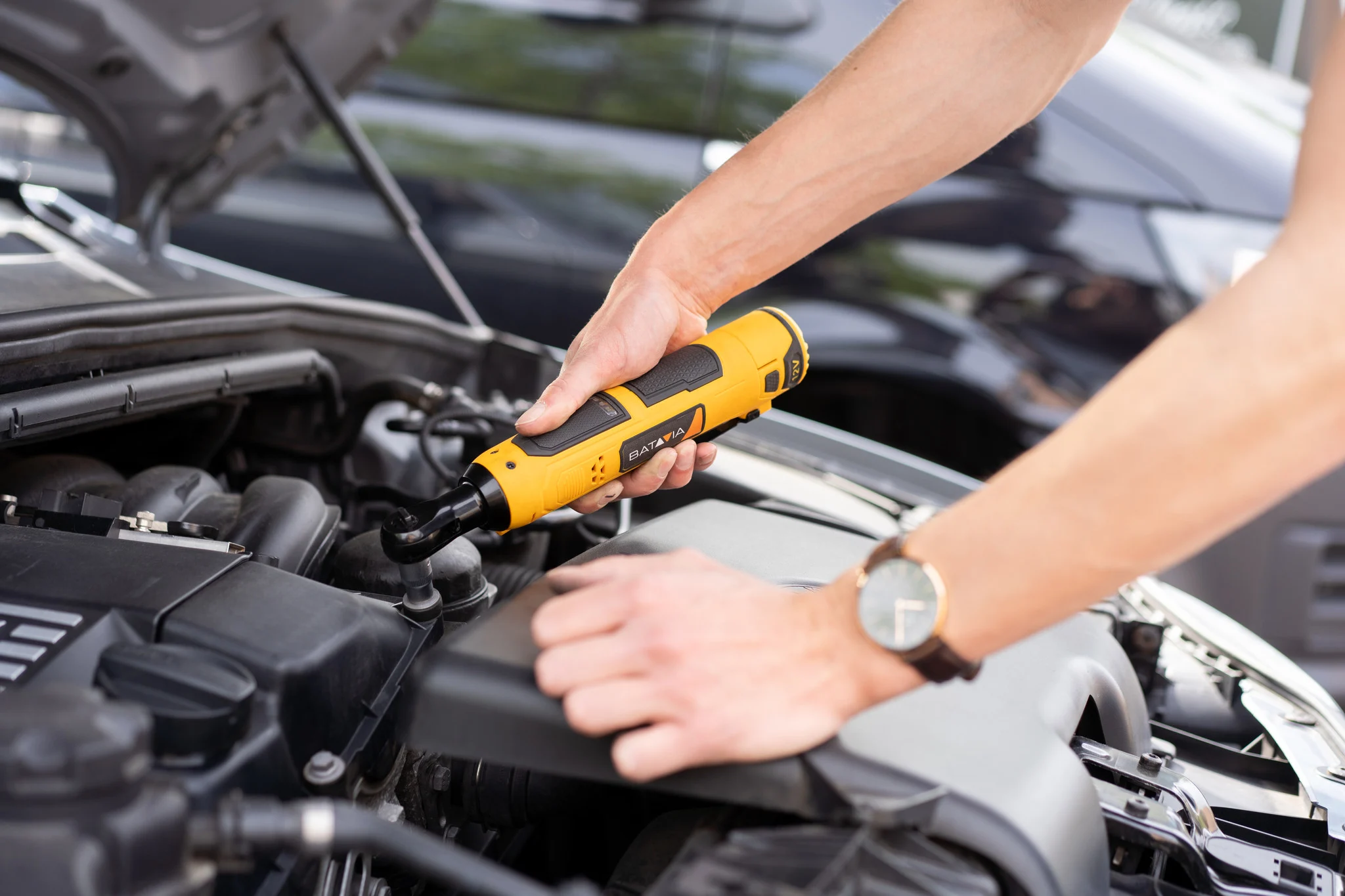 Aku bezdrátový ráčnový klíč nejen pro kutily, 12V Li-Ion, bez baterie a nabíječky, bateriová platforma FIXXPACK BATAVIA